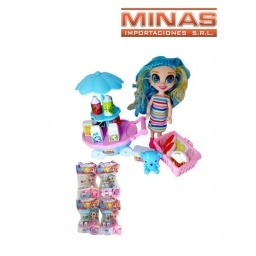 MUECA CON ACCESORIOS