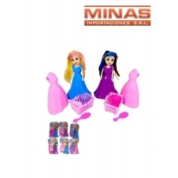 MUECA CON ROPA PARA CAMBIAR