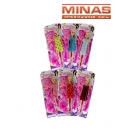 MUECA DE 26 CM + 5 ACCESORIOS.