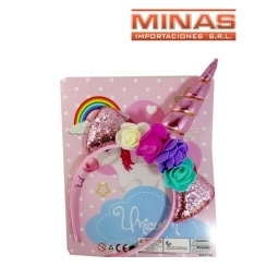 TIARA UNICORNIO CON FLORES Y OREJITAS.