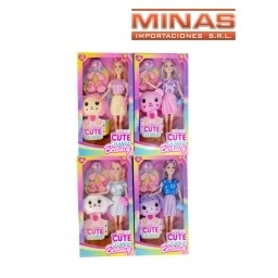 MUECA CON DISFRAZ DE ANIMALES.