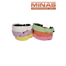 TIARA LISA CON NUDO Y PIEDRAS ,SURTIDAS.