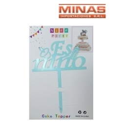 CAKE TOPPER ES NIO, TONO CELESTE.