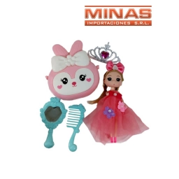 MUECA + CARTERA + 3 ACCESORIOS.