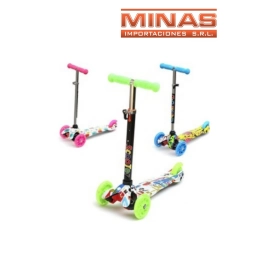 TRIPATIN ESTAMPADO CON LUZ EN LAS RUEDAS, 3 COLORES
