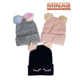 GORRO OJITOS CON DOS POMPONES.